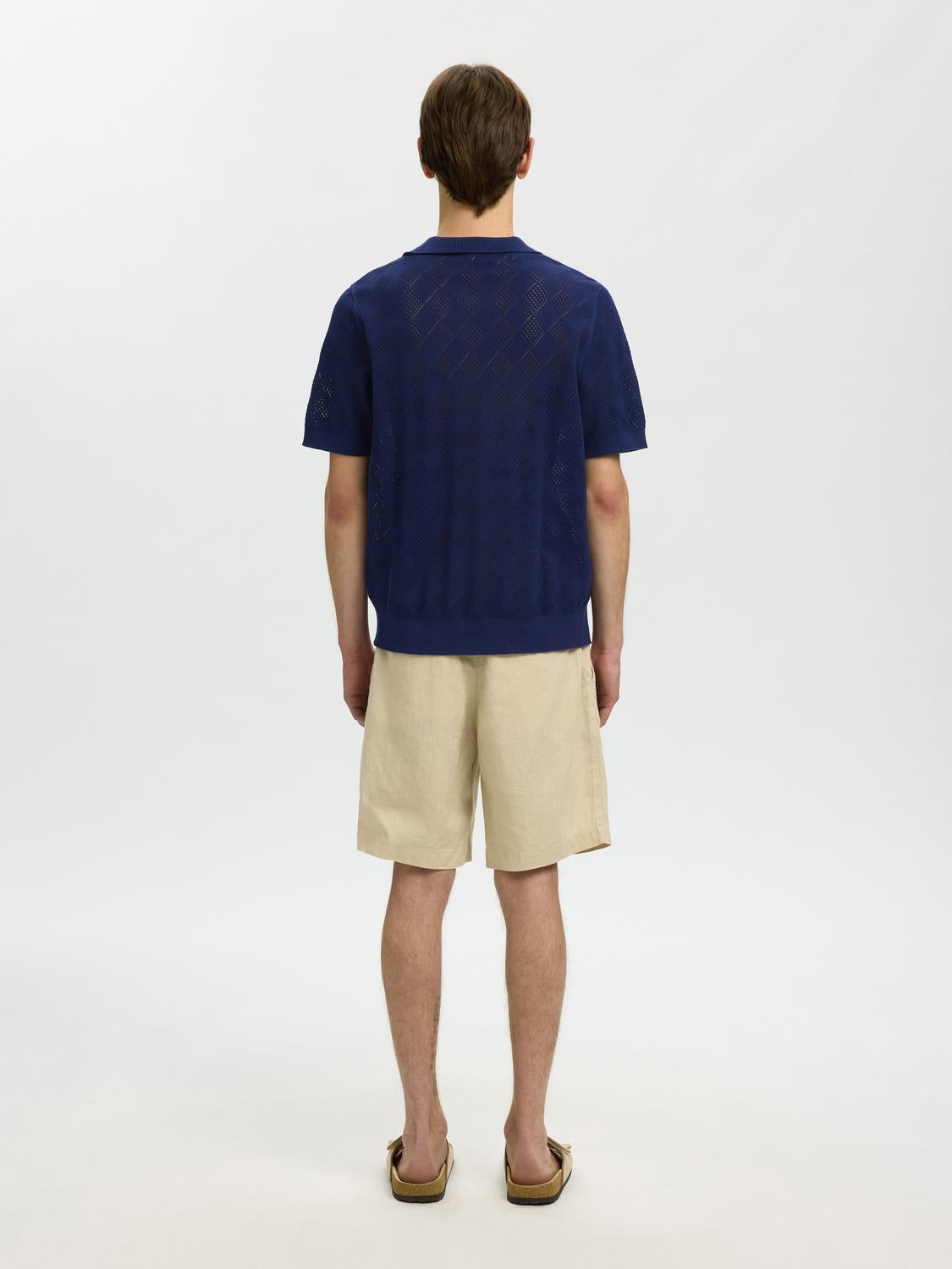 model_shot-back